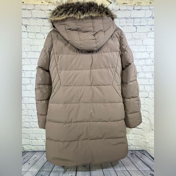 Land’s End Taupe Faux Fur Hood Trim Minimalist Classic Down Winter Coat L - Picture 2 of 12
